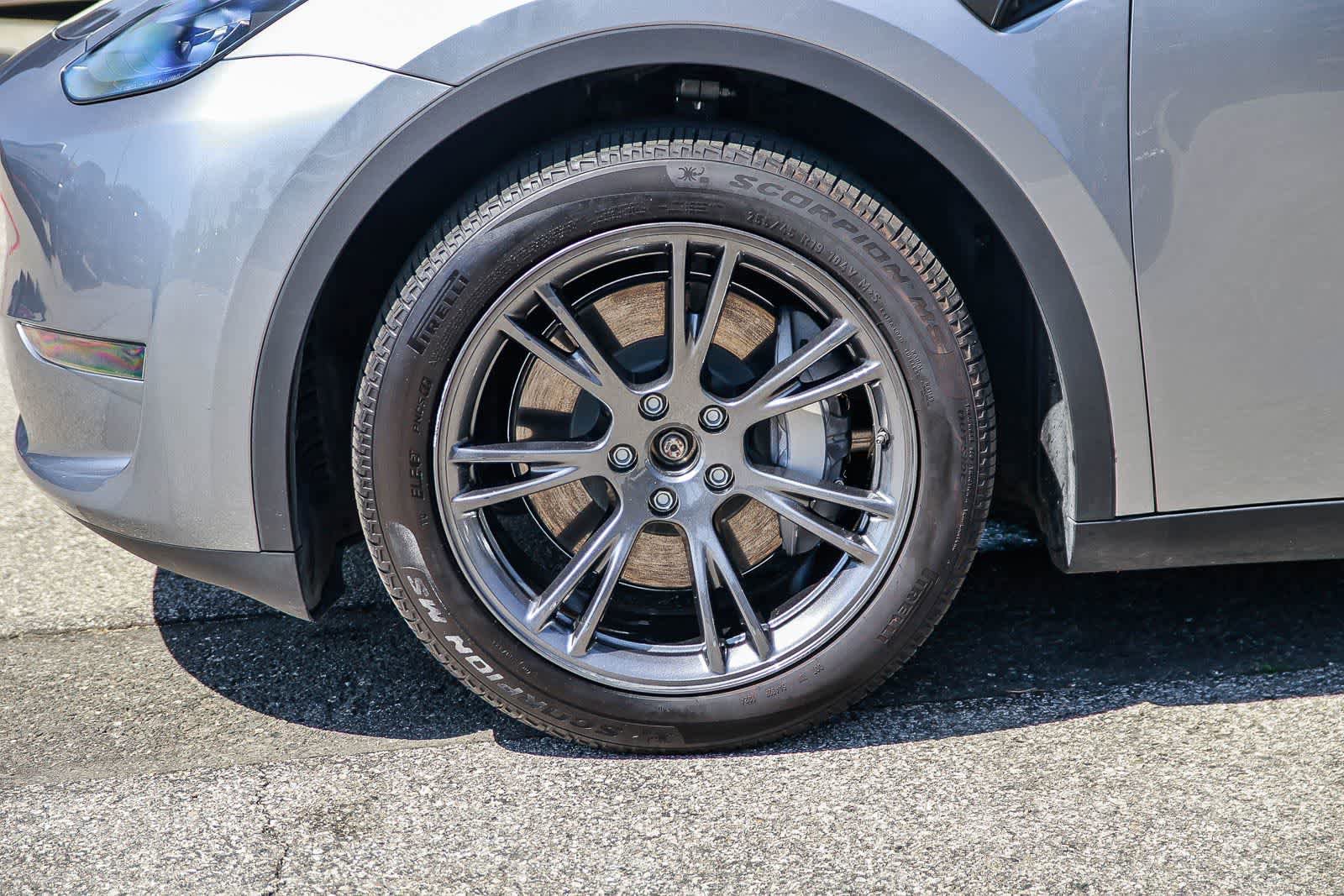 Used 2024 Tesla Model Y Long Range image 9