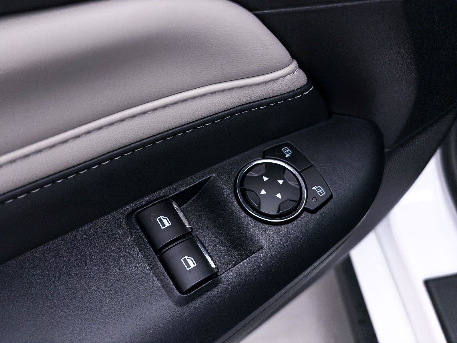 Used 2025 Ford Mustang GT Premium RWD image 17
