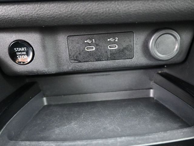 Used 2025 Nissan Rogue SV AWD/4WD image 9