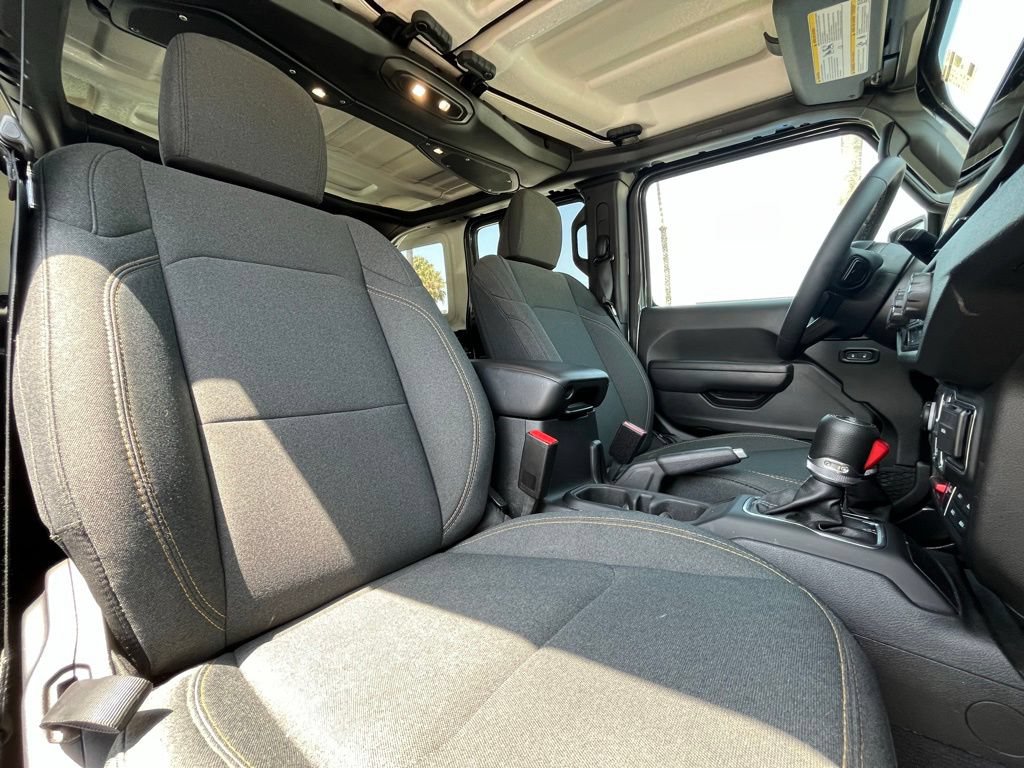 Used 2025 Jeep Wrangler Unlimited Sport S 4xe AWD/4WD image 13