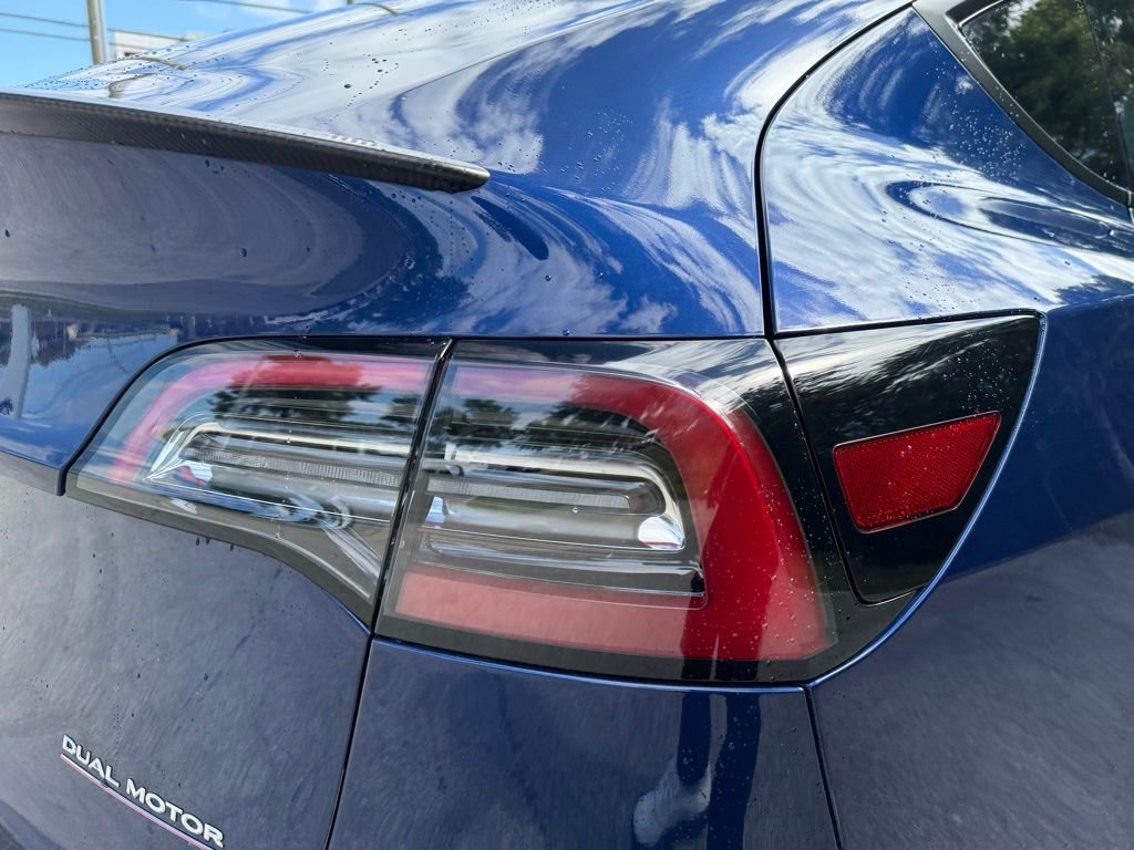 Used 2022 Tesla Model Y Performance image 11