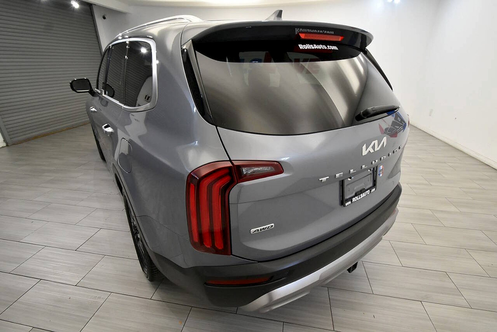 Used 2022 Kia Telluride SX w/ SX Prestige Package AWD/4WD image 3