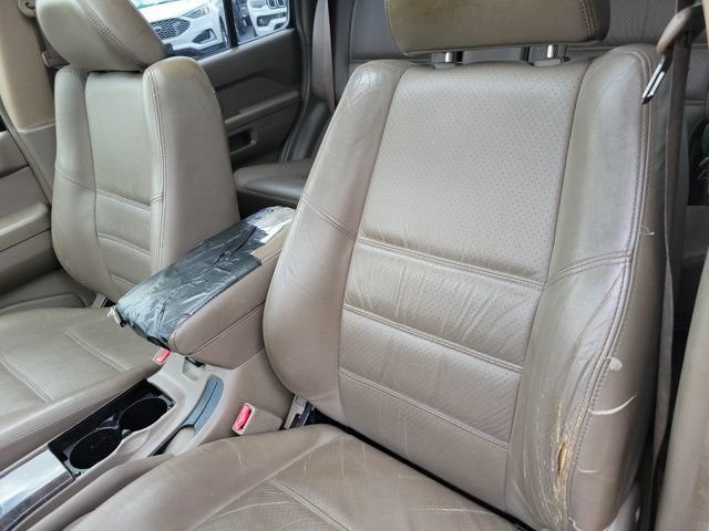 Used 2004 Nissan Pathfinder LE Platinum RWD image 11