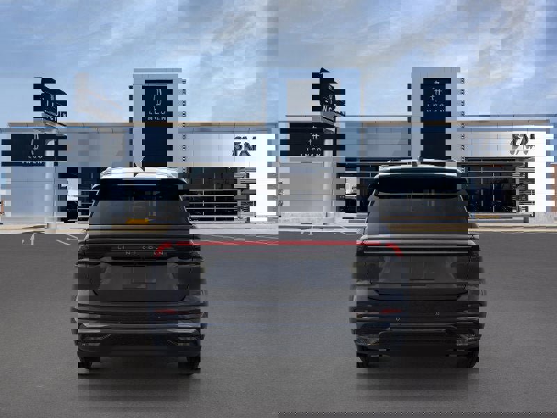 New 2025 Lincoln Nautilus Reserve w/ Jet Appearance Package image 5