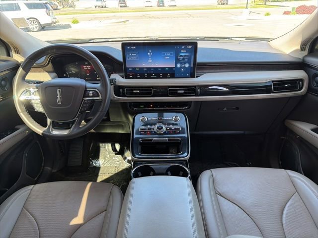 Used 2022 Lincoln Nautilus Reserve w/ Equipment Group 201A AWD/4WD image 17