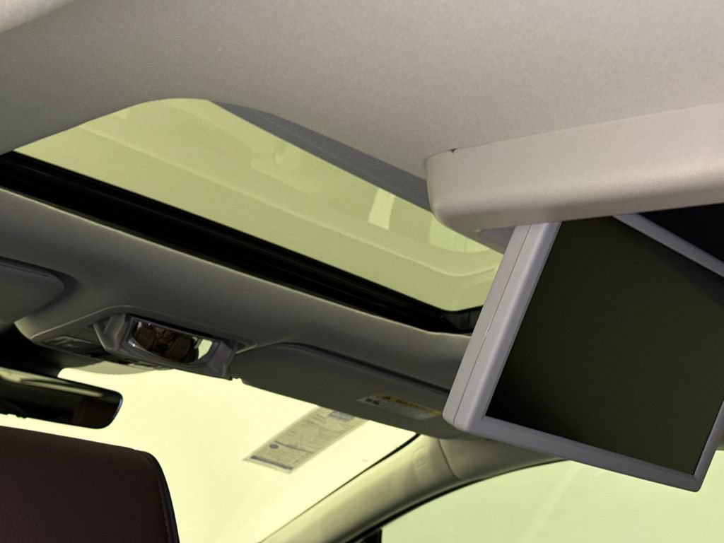 New 2026 Honda Odyssey Touring image 14