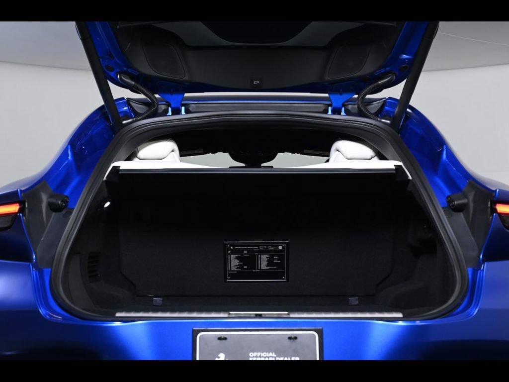 Used 2026 Ferrari Purosangue AWD/4WD image 25