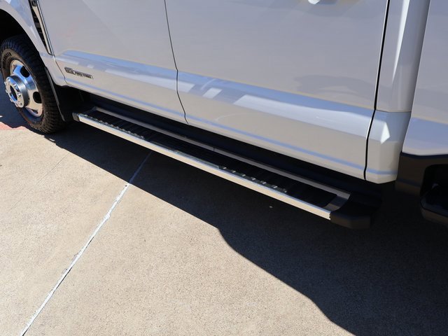 Used 2023 Ford F350 Lariat image 35