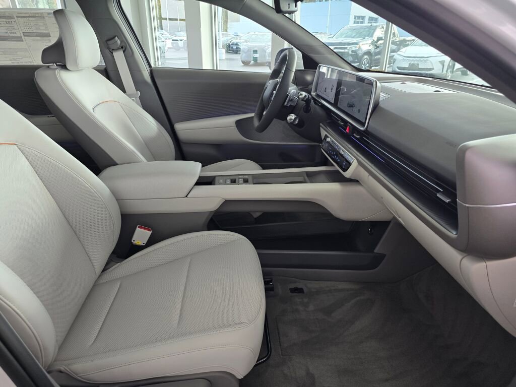 New 2025 Hyundai Ioniq 6 SEL image 30