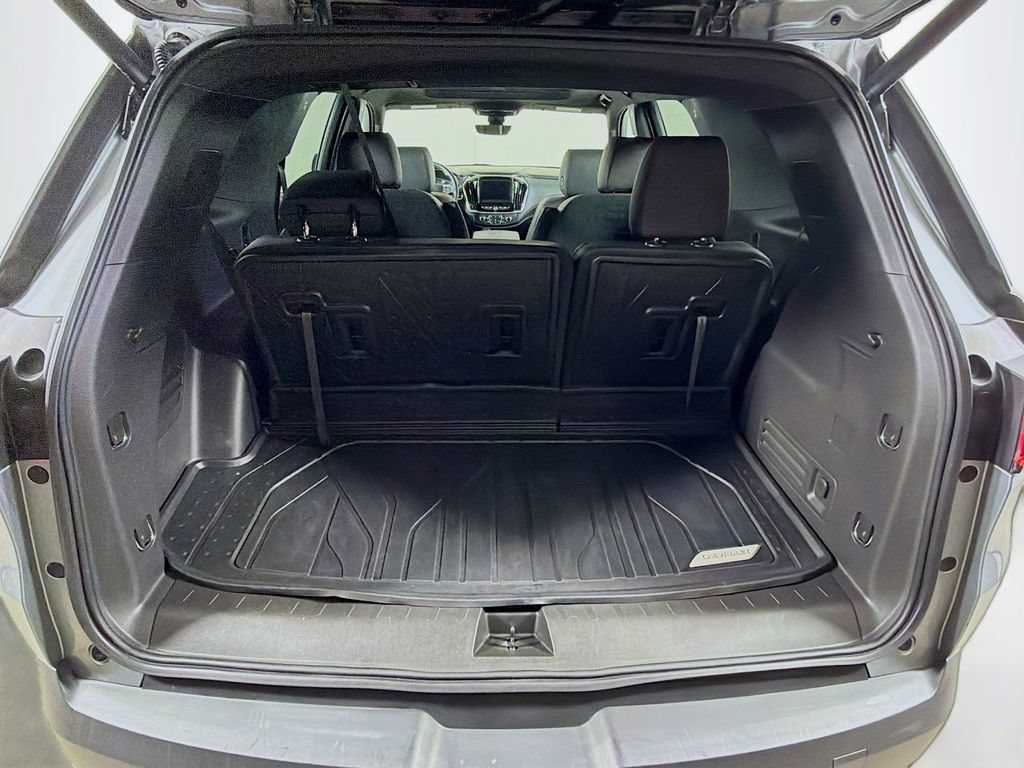 Used 2024 Chevrolet Traverse RS w/ LPO, Floor Liner Package AWD/4WD image 24