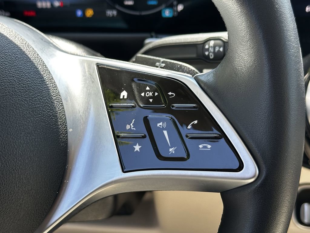 Certified 2025 Mercedes-Benz GLB 250 4MATIC image 28