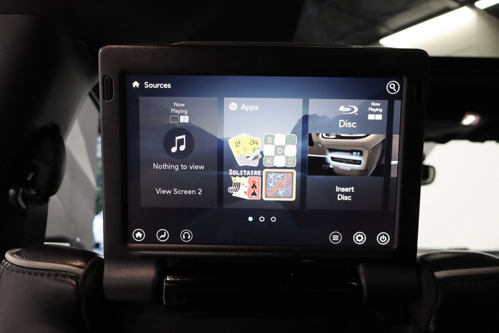 Used 2019 Chrysler Pacifica Limited w/ Advanced Safetytec Group FWD image 19