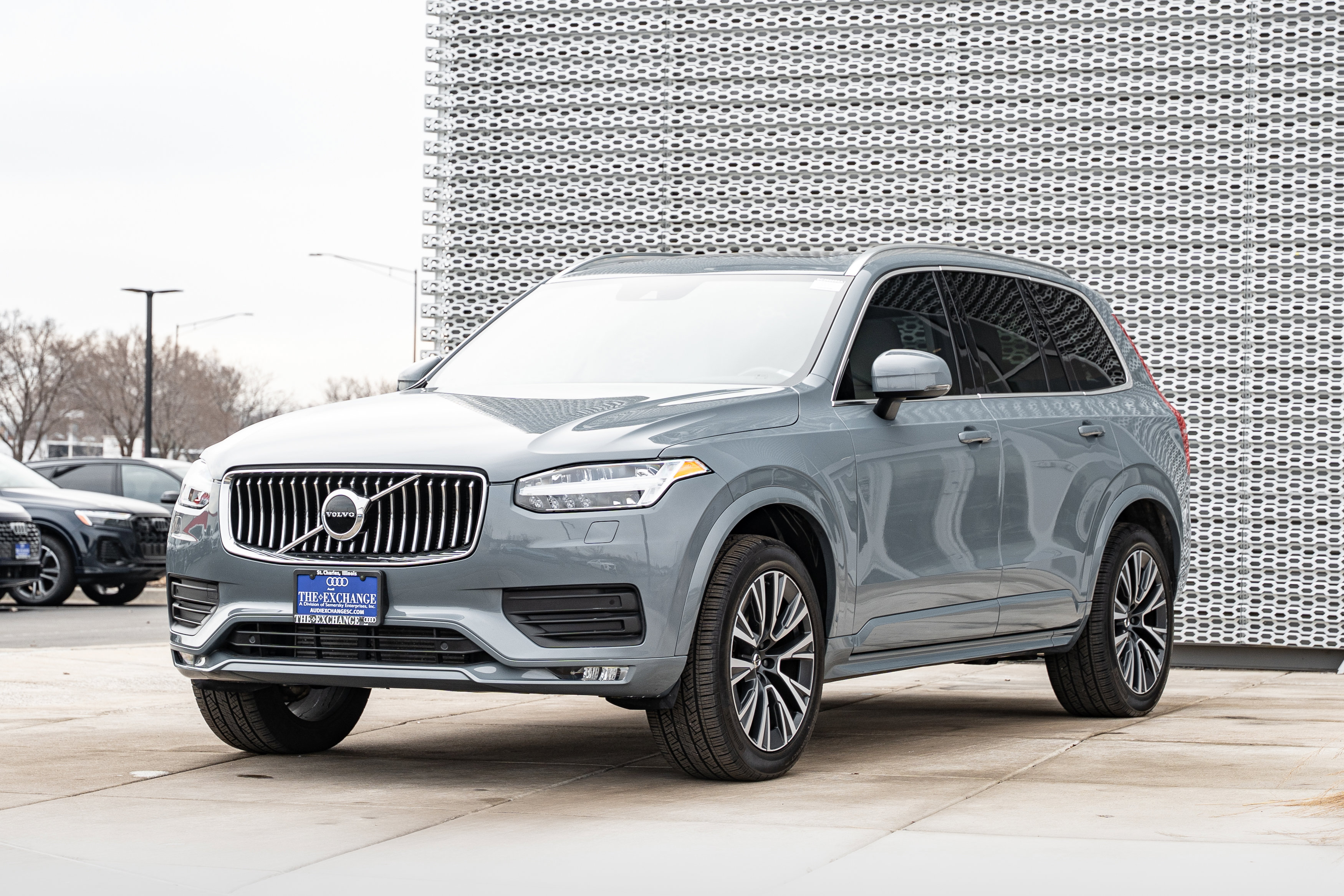 Used 2022 Volvo XC90 T5 Momentum w/ Climate Package image 7