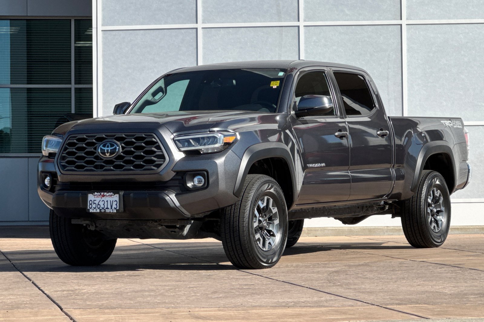 Certified 2023 Toyota Tacoma TRD Off-Road AWD/4WD image 10