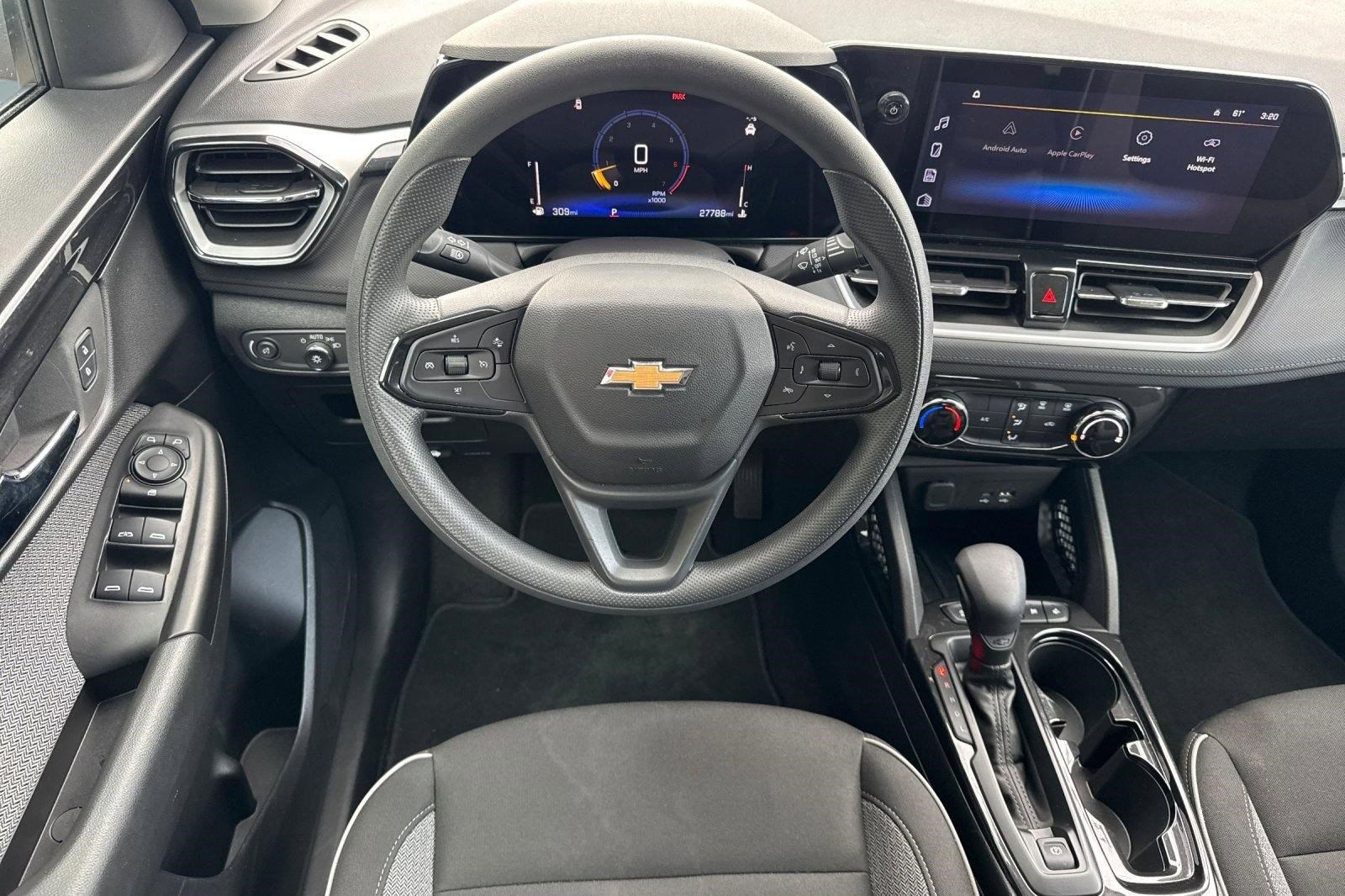 Used 2025 Chevrolet TrailBlazer LT image 28