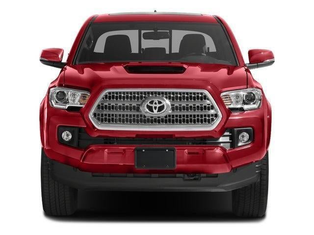 Used 2017 Toyota Tacoma SR5 w/ Tow Package AWD/4WD image 4