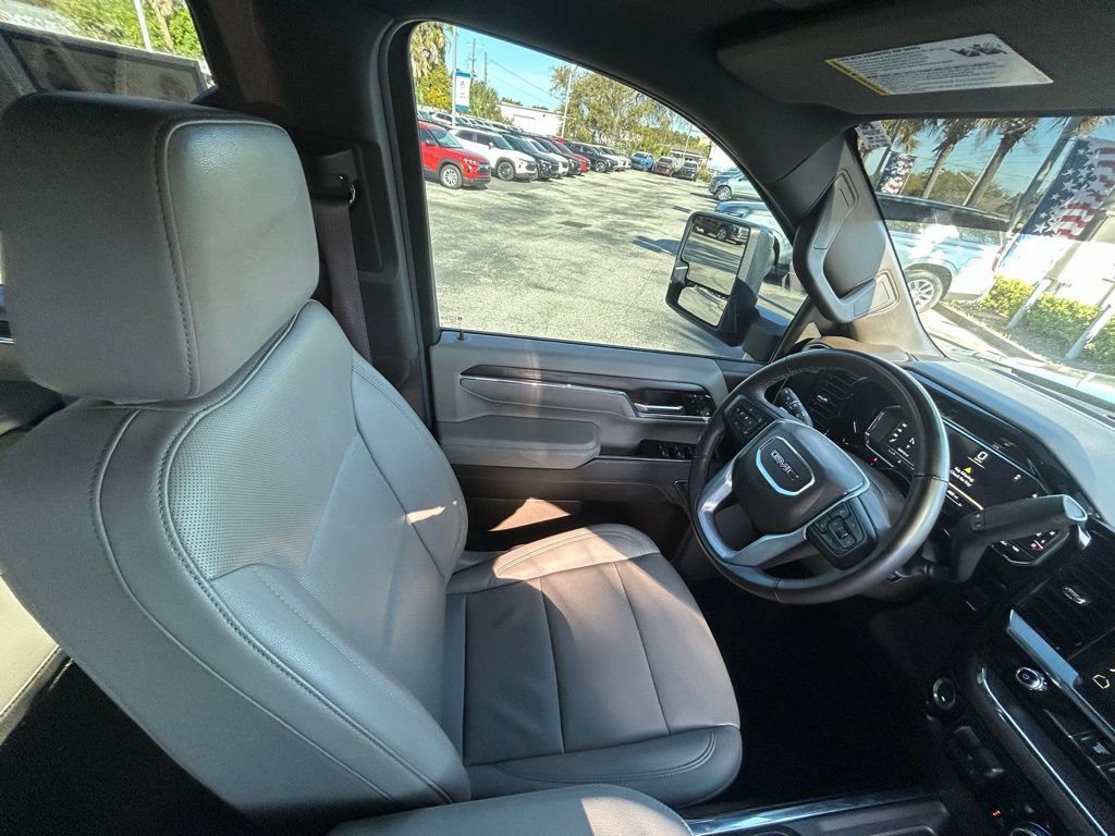 Used 2024 GMC Sierra 2500 SLT w/ SLT Premium Package image 25