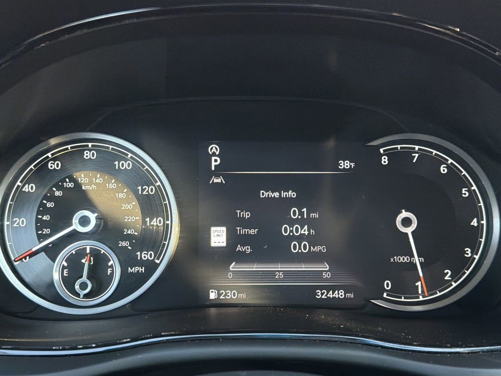 Used 2025 Genesis GV70 2.5T image 29