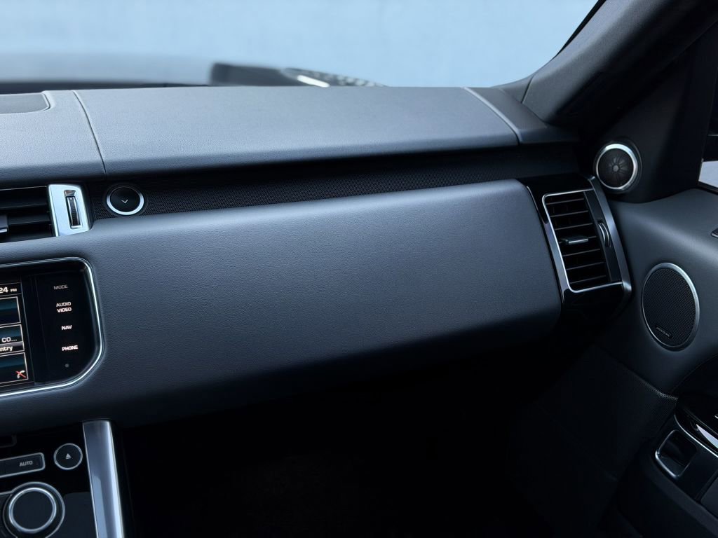 Used 2015 Land Rover Range Rover Sport Supercharged image 27