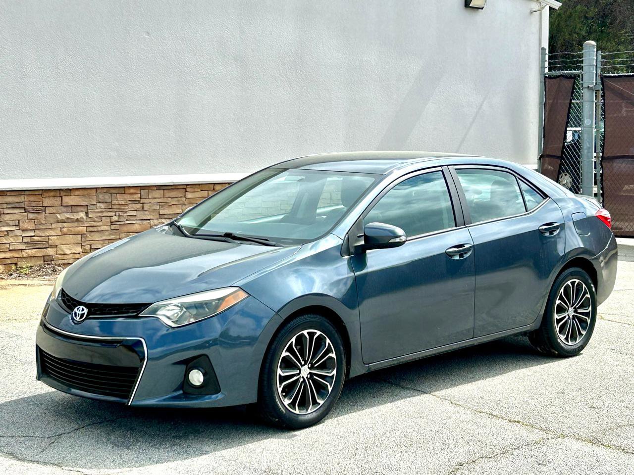 Used 2015 Toyota Corolla S FWD image 2