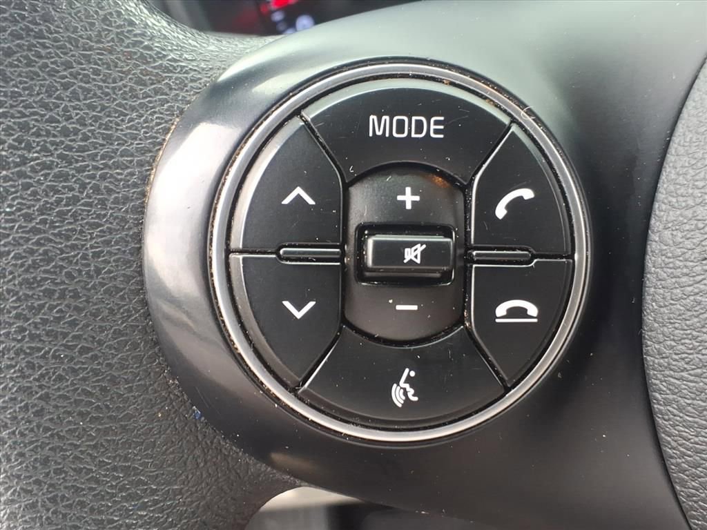 Used 2021 Kia Soul LX image 19