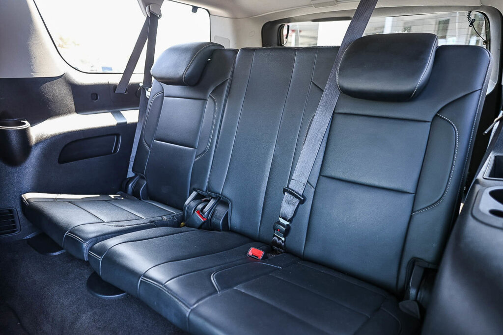 Used 2015 Chevrolet Suburban LT w/ Luxury Package RWD image 10