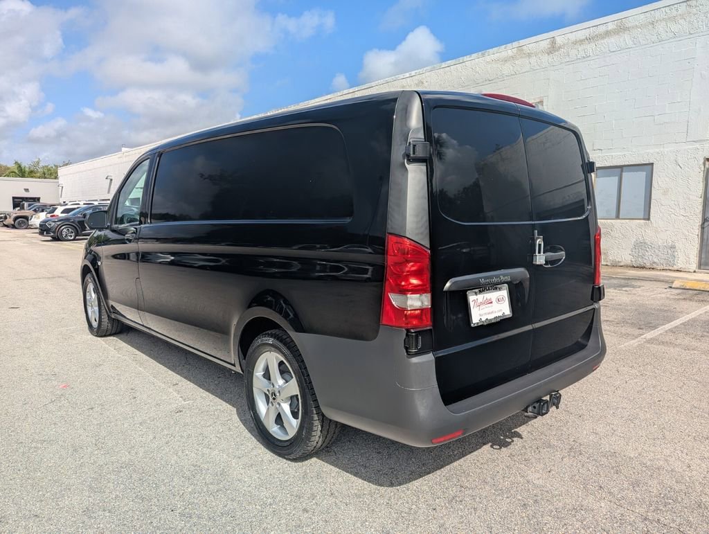 Used 2022 Mercedes-Benz Metris image 5