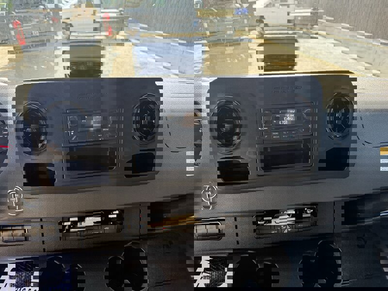 Used 2025 Mercedes-Benz Sprinter 2500 image 24