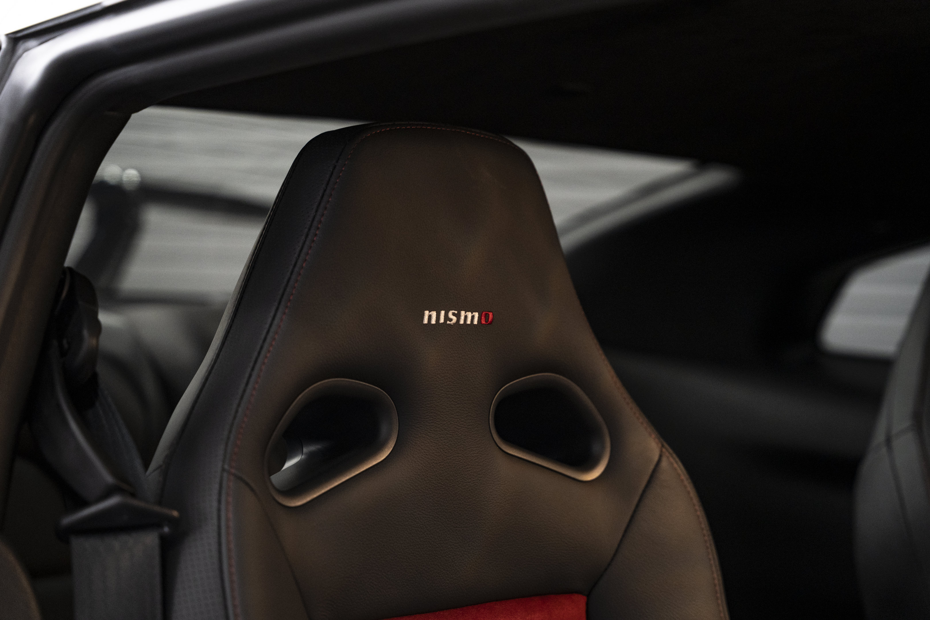 Used 2024 Nissan GT-R NISMO w/ Floor Mat Package AWD/4WD image 43