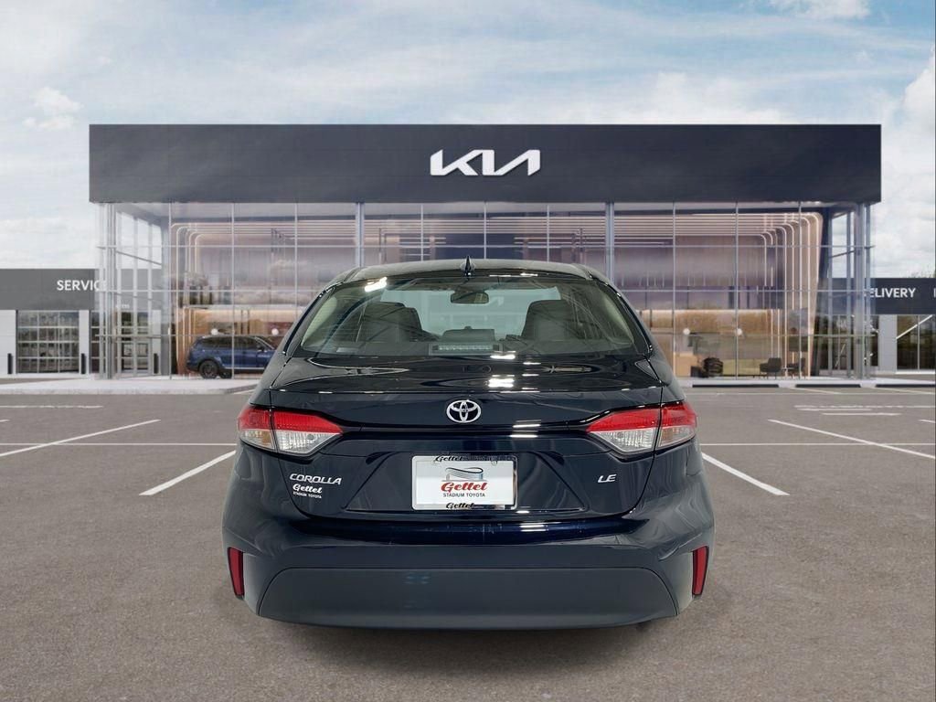 Used 2025 Toyota Corolla LE image 7