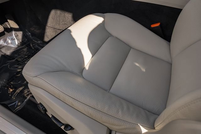 Used 2023 Volvo XC60 T8 Plus image 31