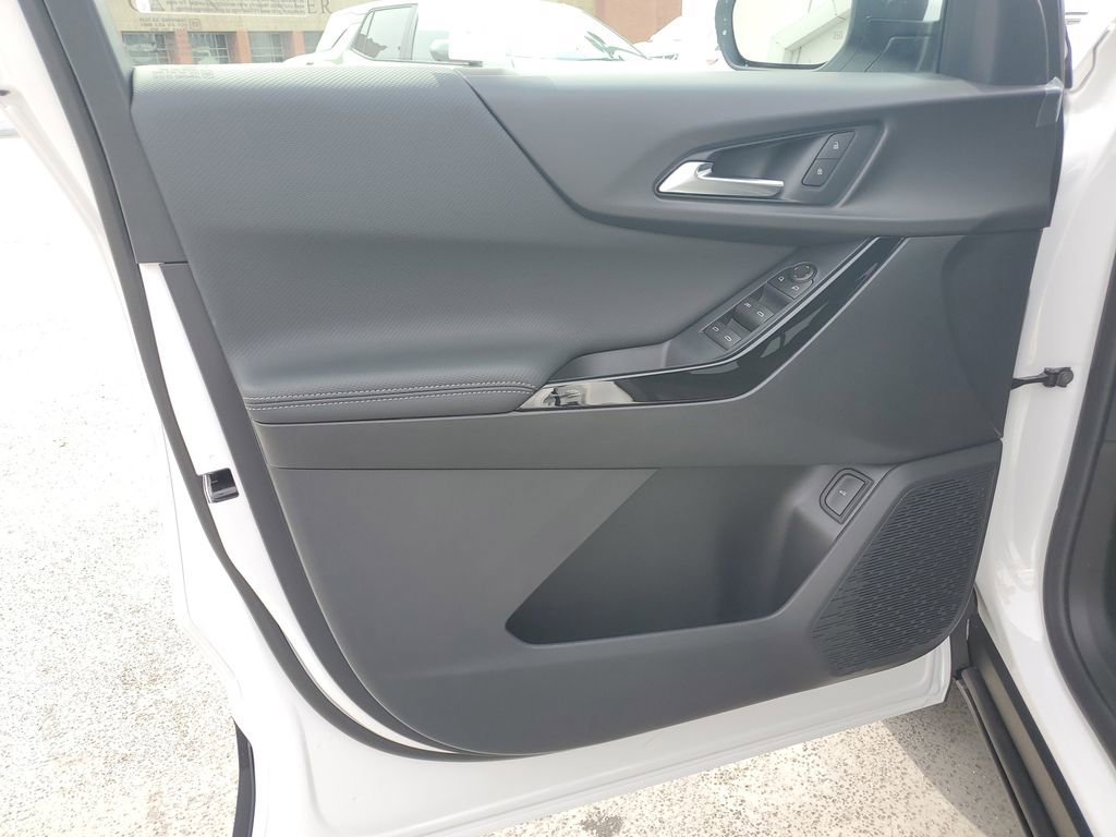 New 2026 Chevrolet Equinox LT w/ Convenience Package II image 19