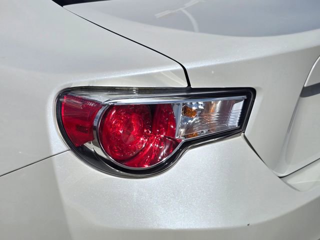 Used 2015 Scion FR-S image 21