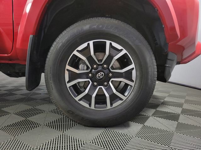 Used 2022 Toyota Tacoma TRD Sport w/ TRD Premium Sport Package AWD/4WD image 12