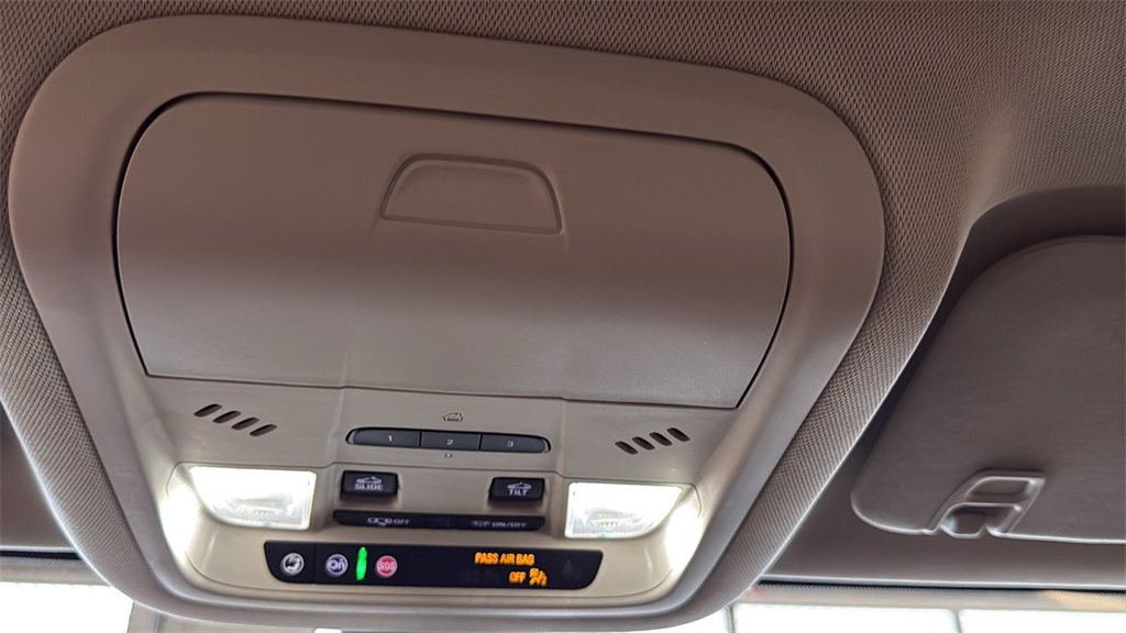 Used 2023 GMC Acadia Denali w/ Black Diamond Edition image 38