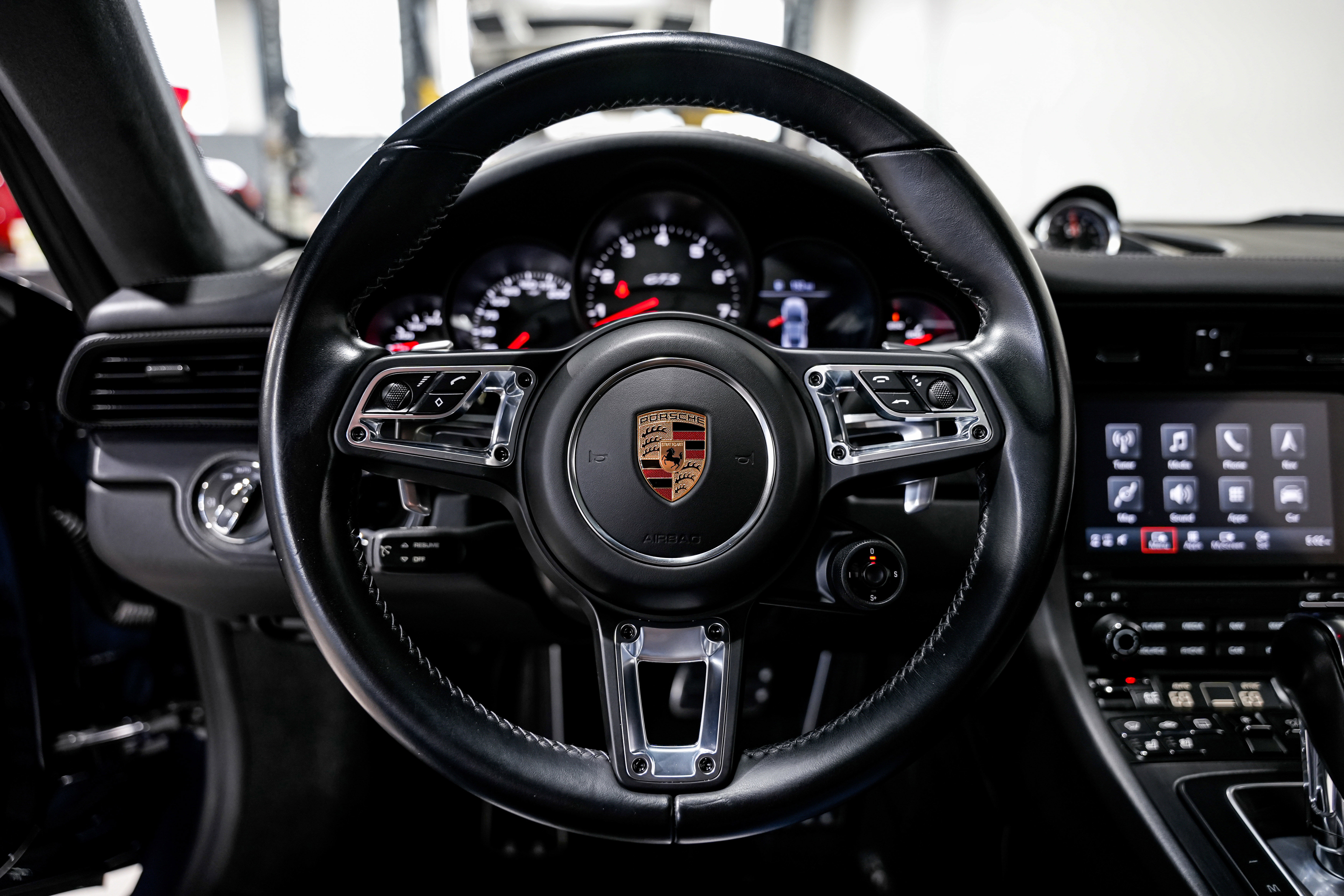 Used 2019 Porsche 911 Carrera GTS RWD image 10