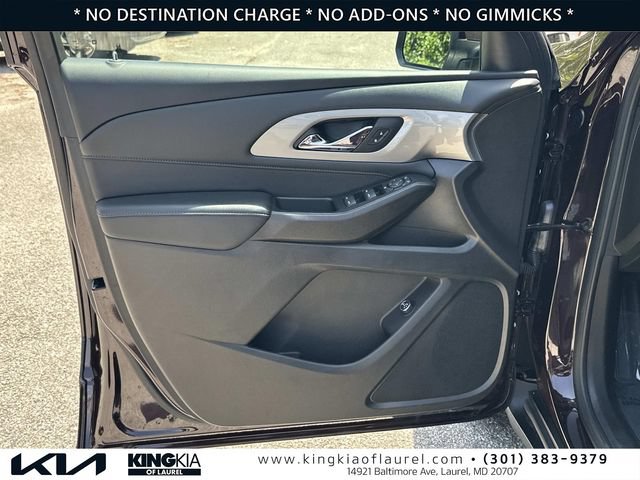 Used 2023 Chevrolet Traverse LT AWD/4WD image 18