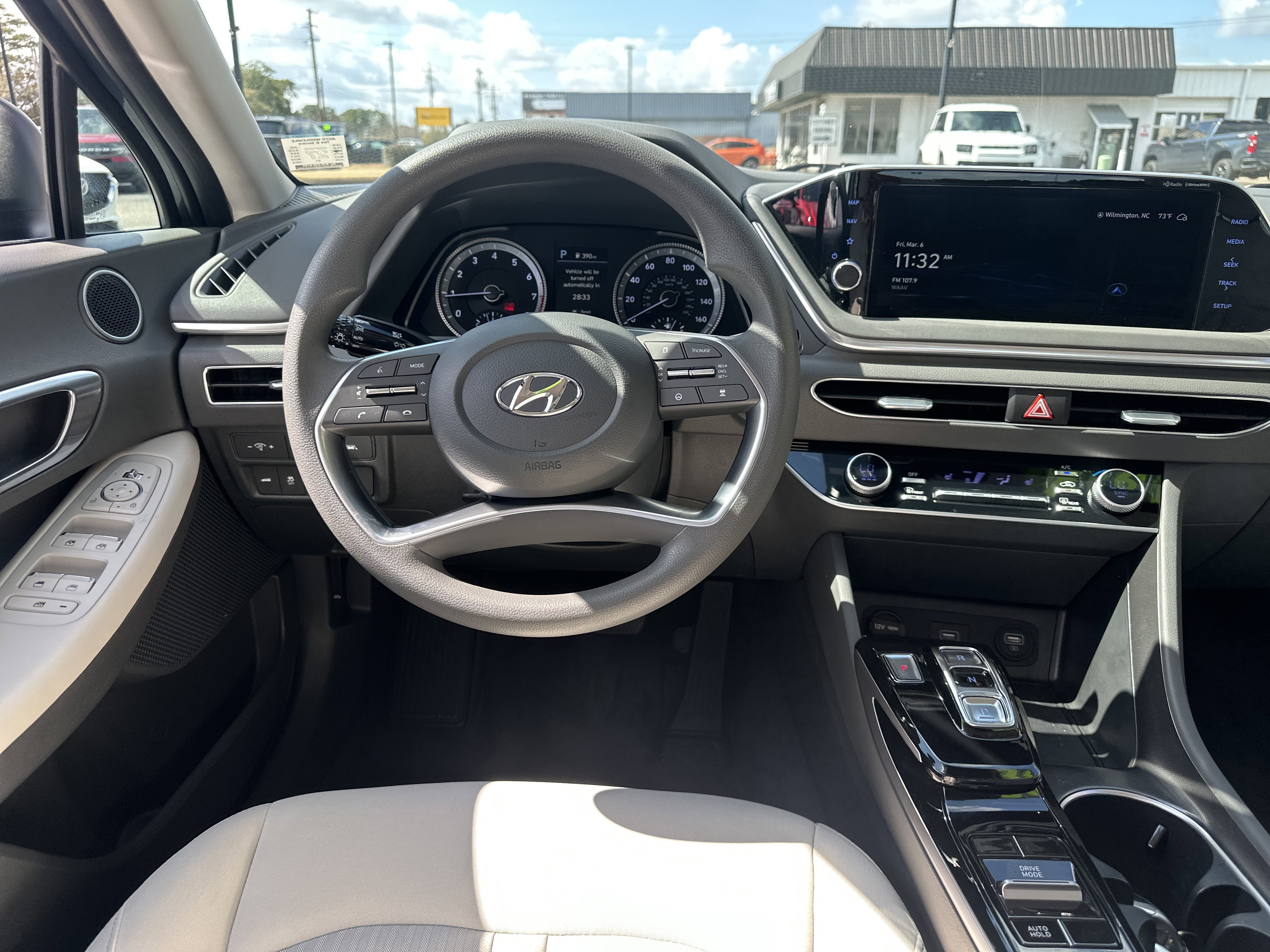 Used 2023 Hyundai Sonata SEL image 15