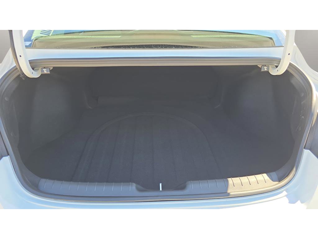 New 2026 Hyundai Elantra SE FWD image 9