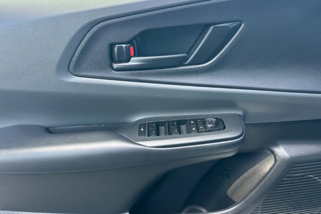 Certified 2025 Toyota Prius LE FWD image 14