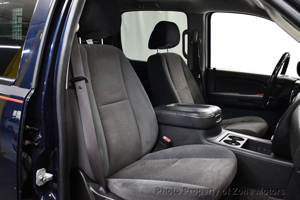 Used 2007 Chevrolet Avalanche LT image 12