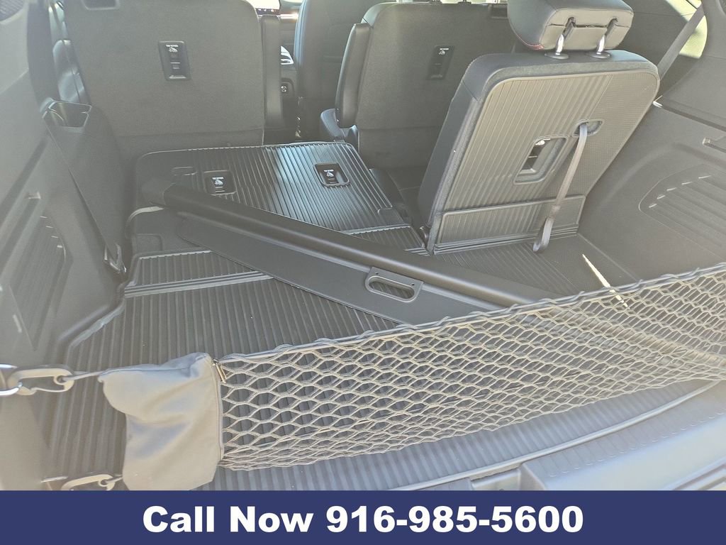 New 2026 Chevrolet Traverse Z71 w/ LPO, Floor Liner Package image 31