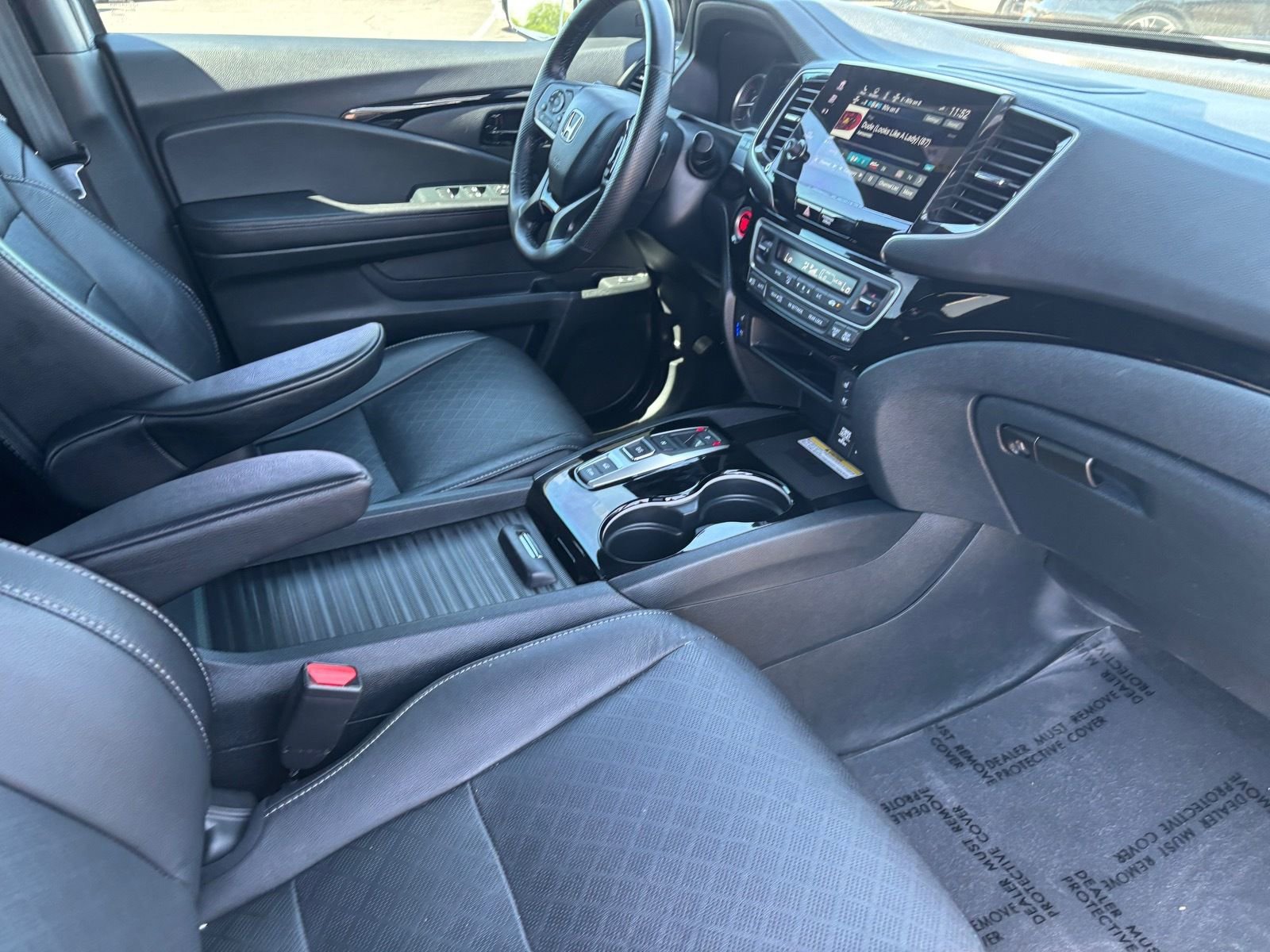 Used 2023 Honda Passport Elite image 13