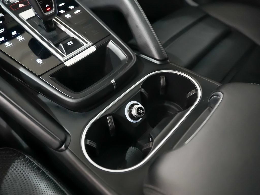 Used 2019 Porsche Cayenne AWD/4WD image 32