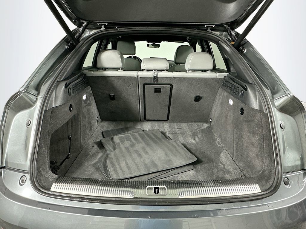 Used 2018 Audi Q3 2.0T Premium Plus w/ Premium Plus Package image 26