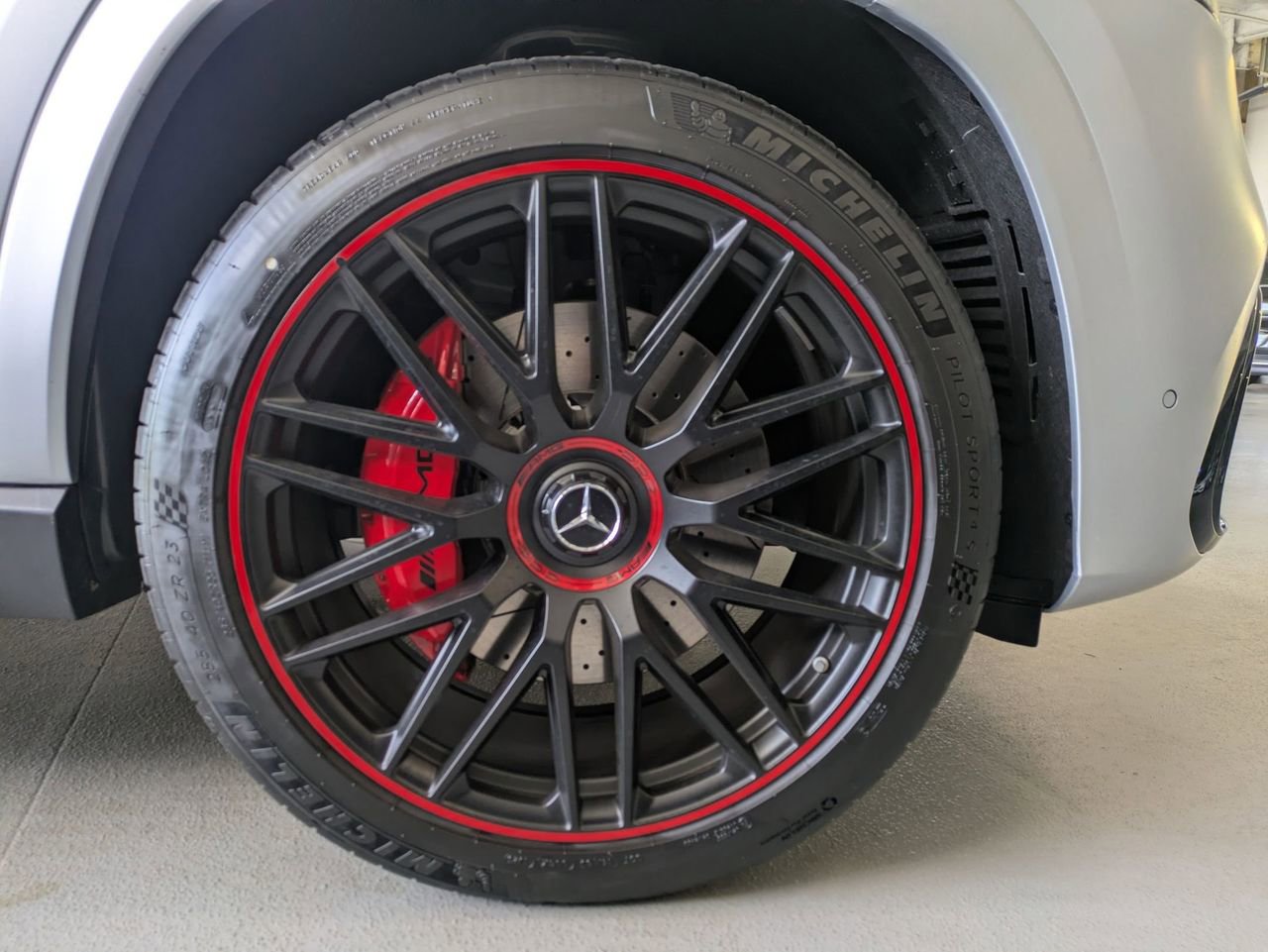 New 2026 Mercedes-Benz GLS 63 AMG 4MATIC image 16