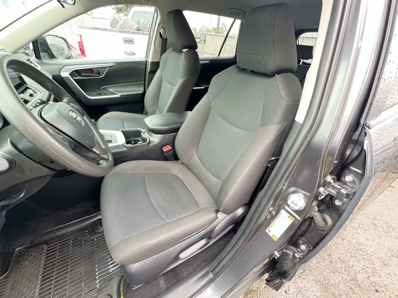 Used 2024 Toyota RAV4 LE AWD/4WD image 11