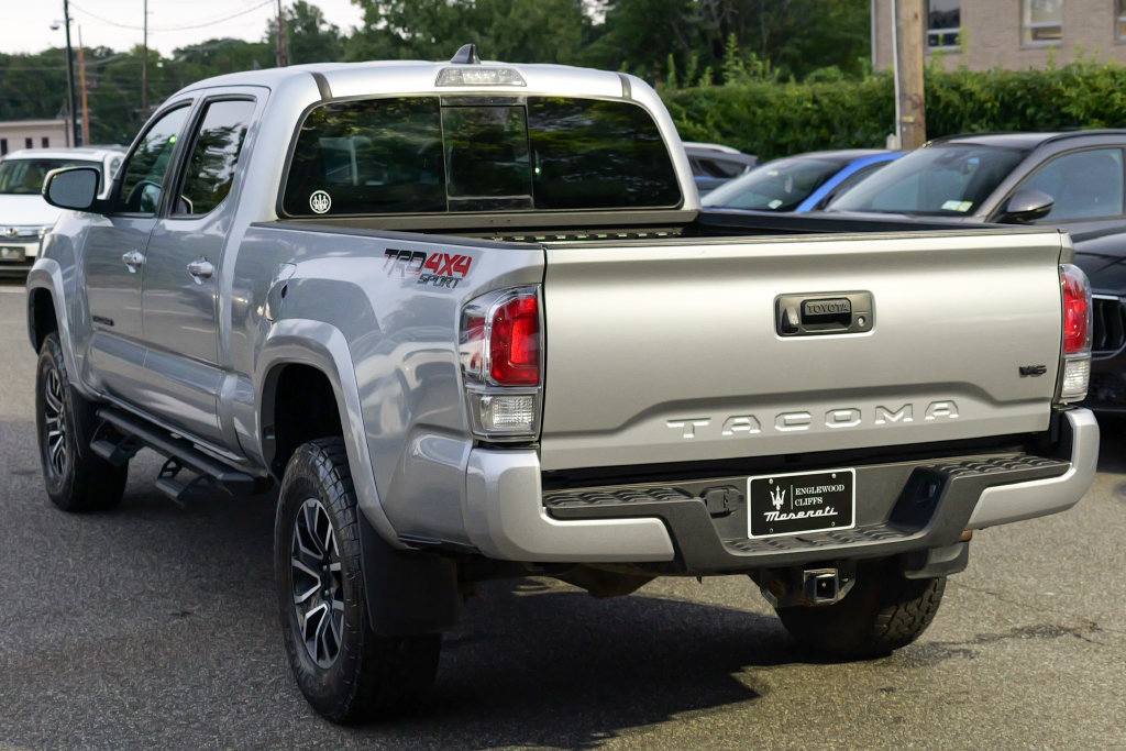 Used 2022 Toyota Tacoma TRD Sport AWD/4WD image 5