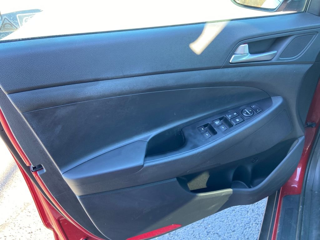 Used 2021 Hyundai Tucson SE image 12