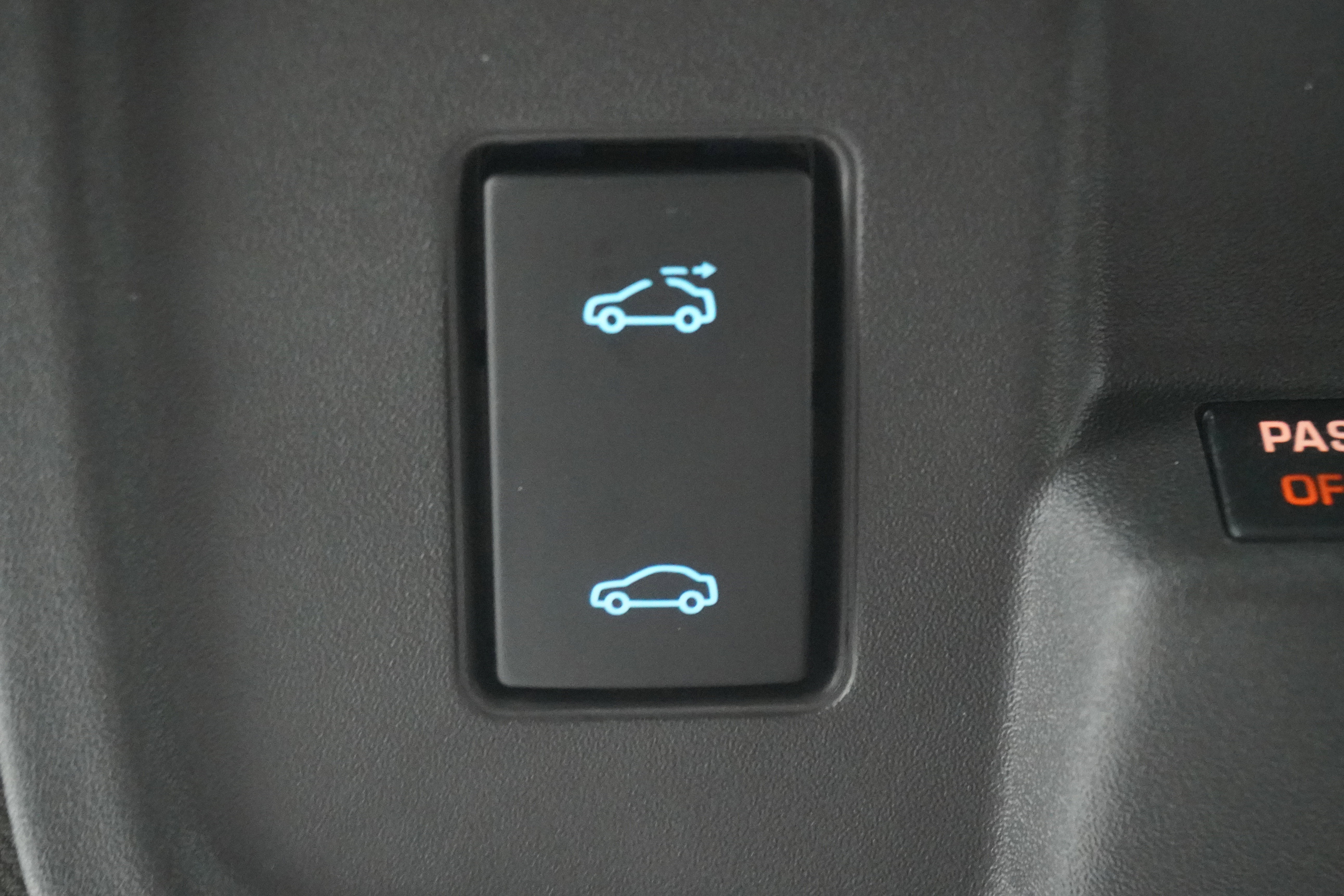 Used 2013 Chevrolet Camaro ZL1 image 27